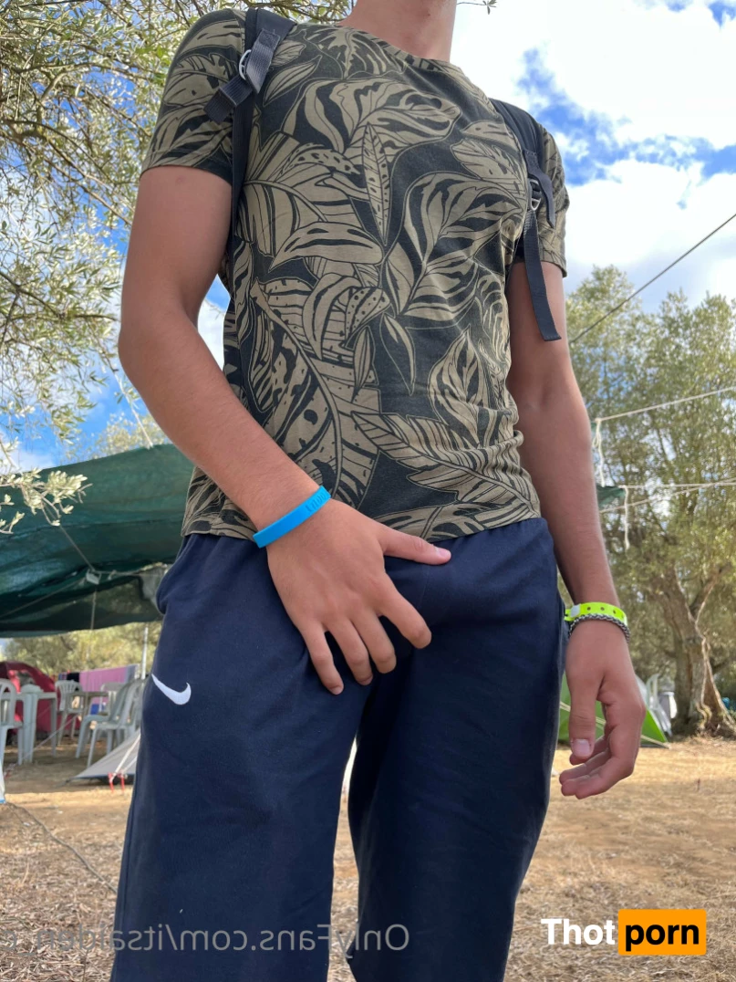 Aiden Carter 14239626