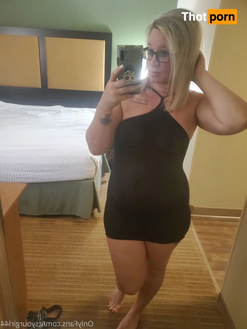 Its your girl 14178946