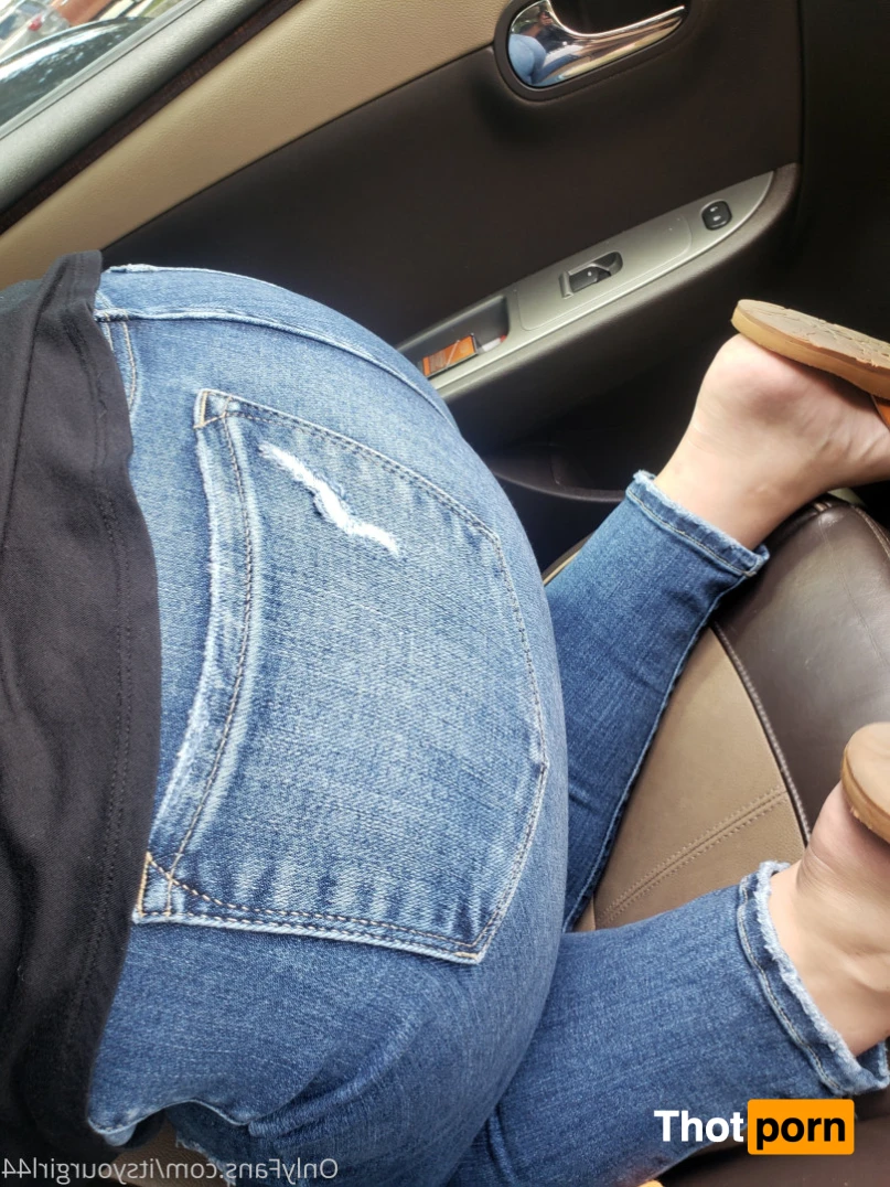 Its your girl 14179059