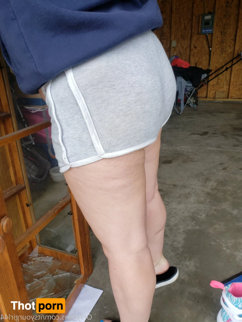 Its your girl 14179337