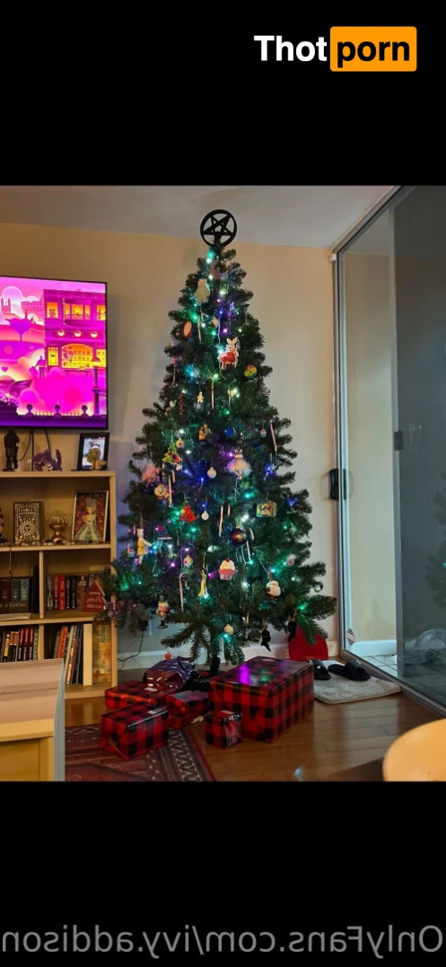 Ivy Addison 14169873