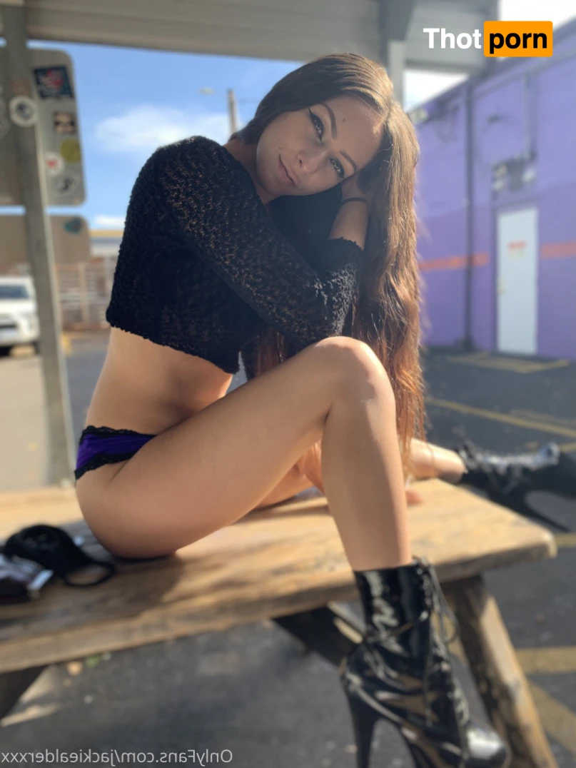 Jackie AlderXXX 14039524