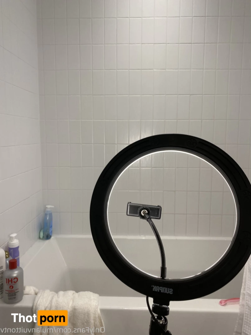 The girl next door 💦🔭🙈 6375751