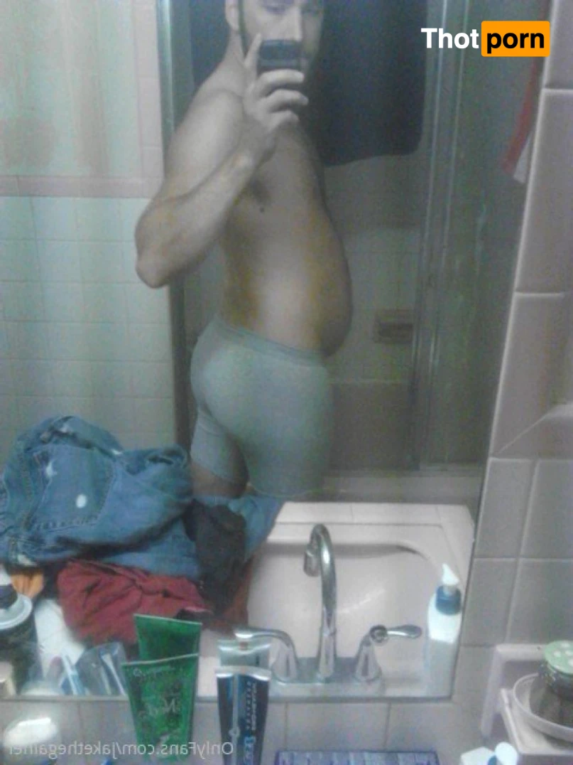 Jacob W Holt 13956102