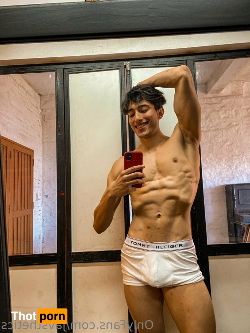 Javier Leiv 10899710