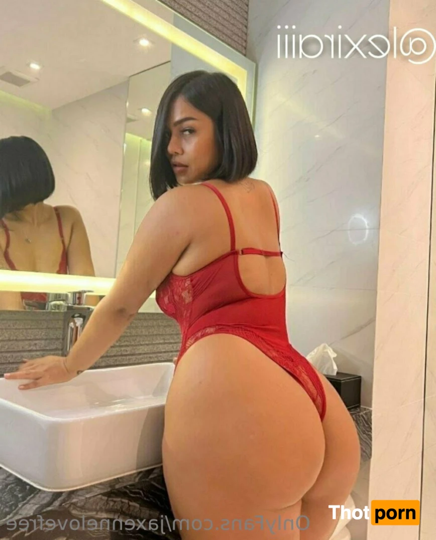 Jaxenne Love 13895373