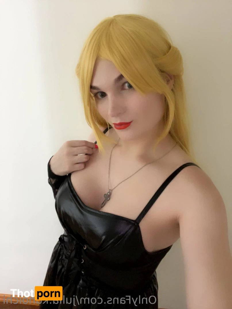 Julia Eileen 12830834