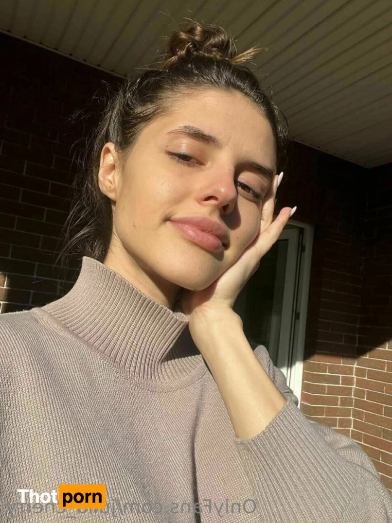 Julia Cherry 🇺🇦 12761474