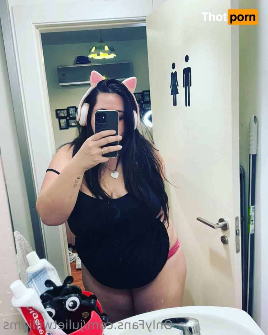 Juliet Williams 11140919