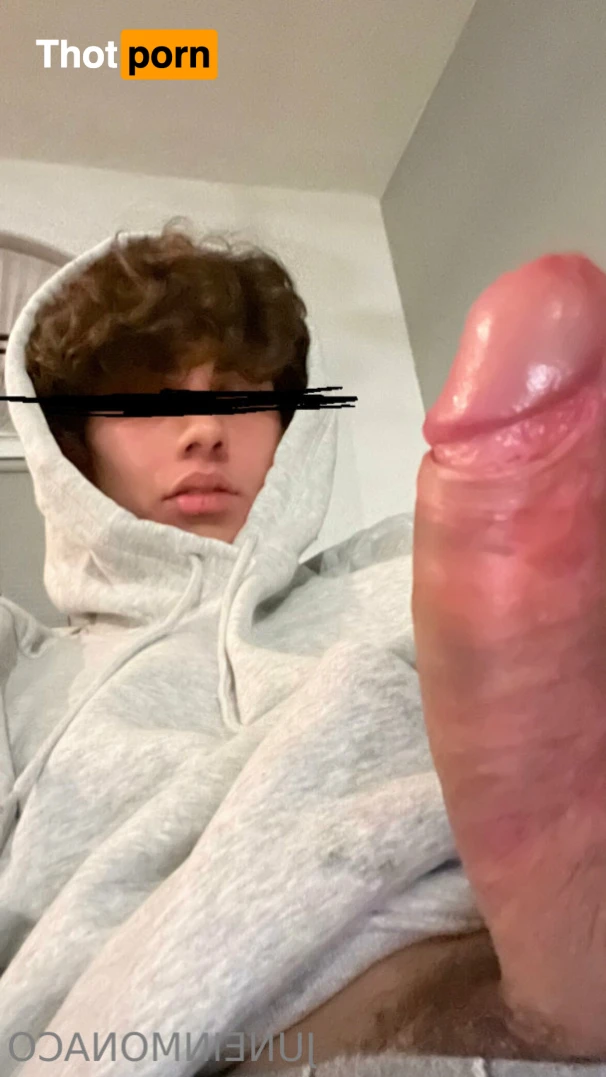 June Strokes 12749046