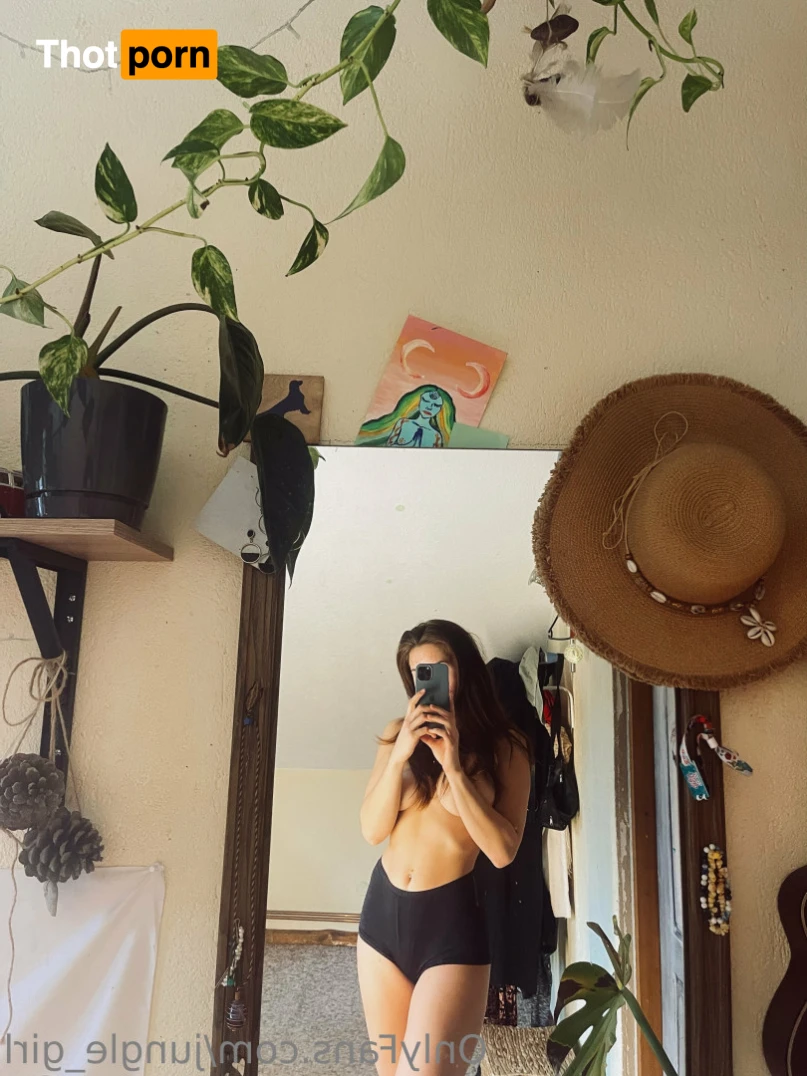 jungle_girl🌿 10955550