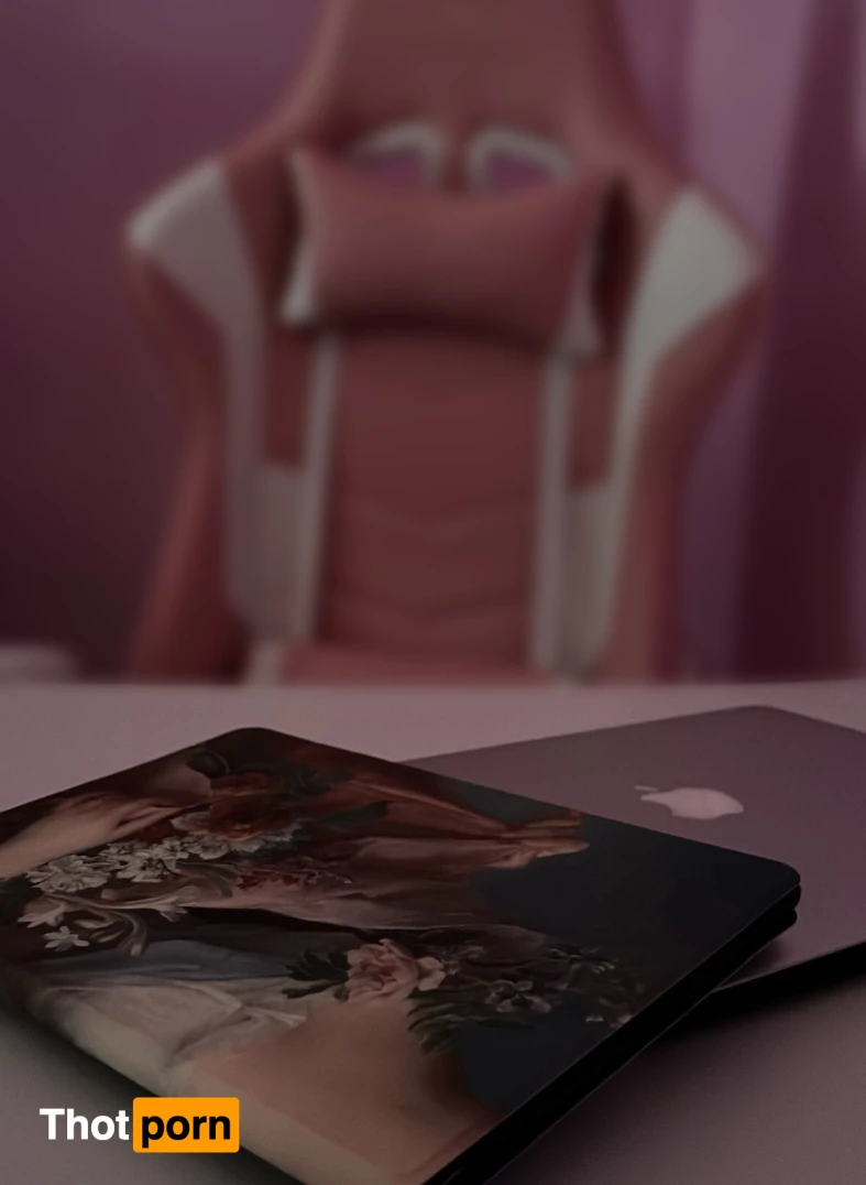 kaceyraefree 12630879