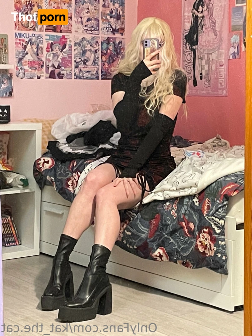 Kat (＞人＜;) 12269693