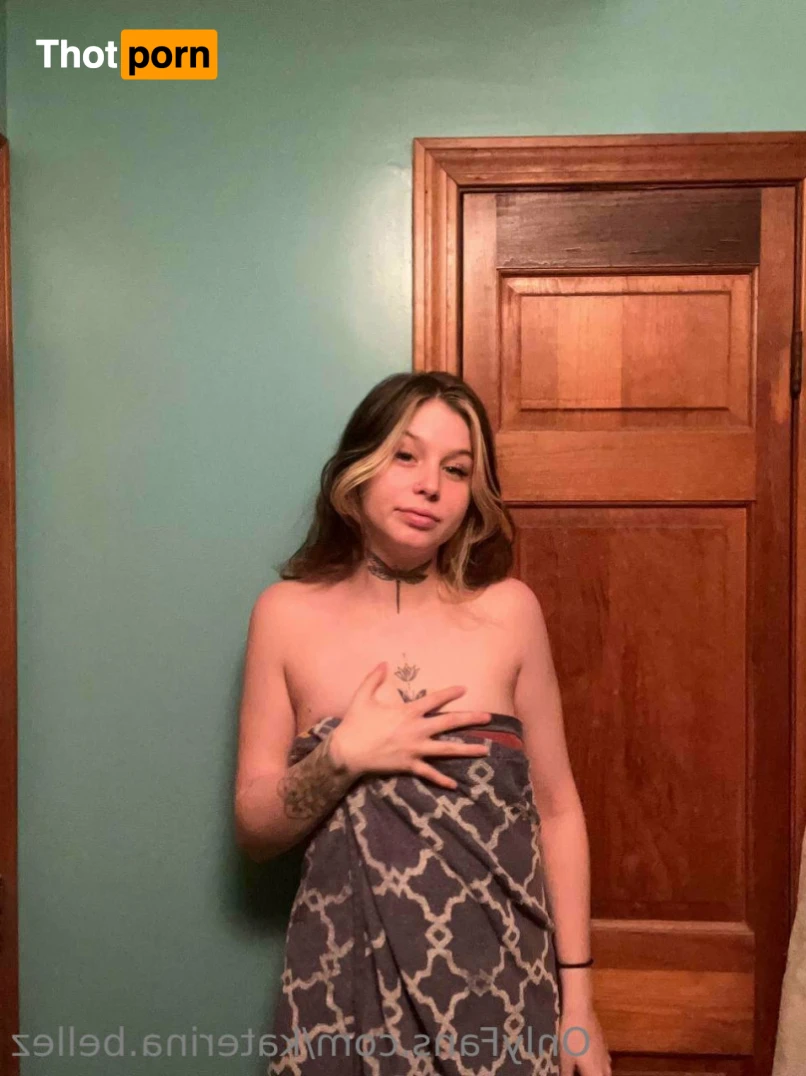 Katerina Bellez 12256089