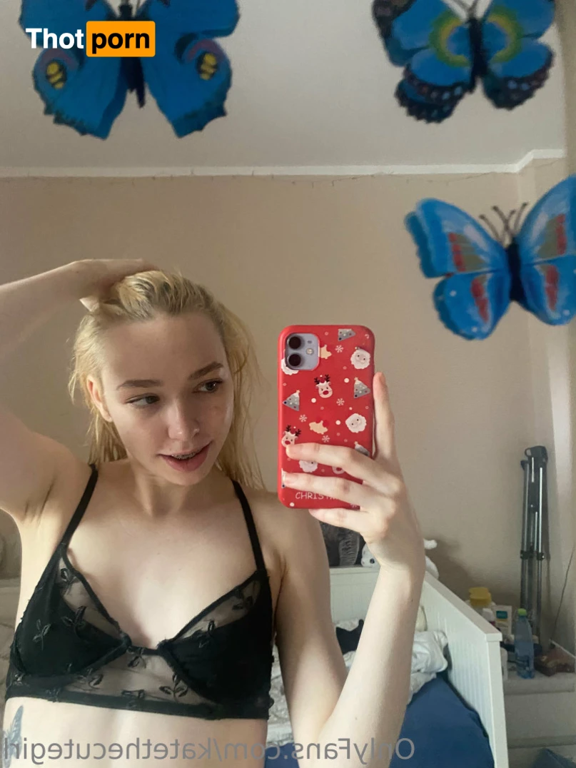 Tiny Kate 👧 12254889