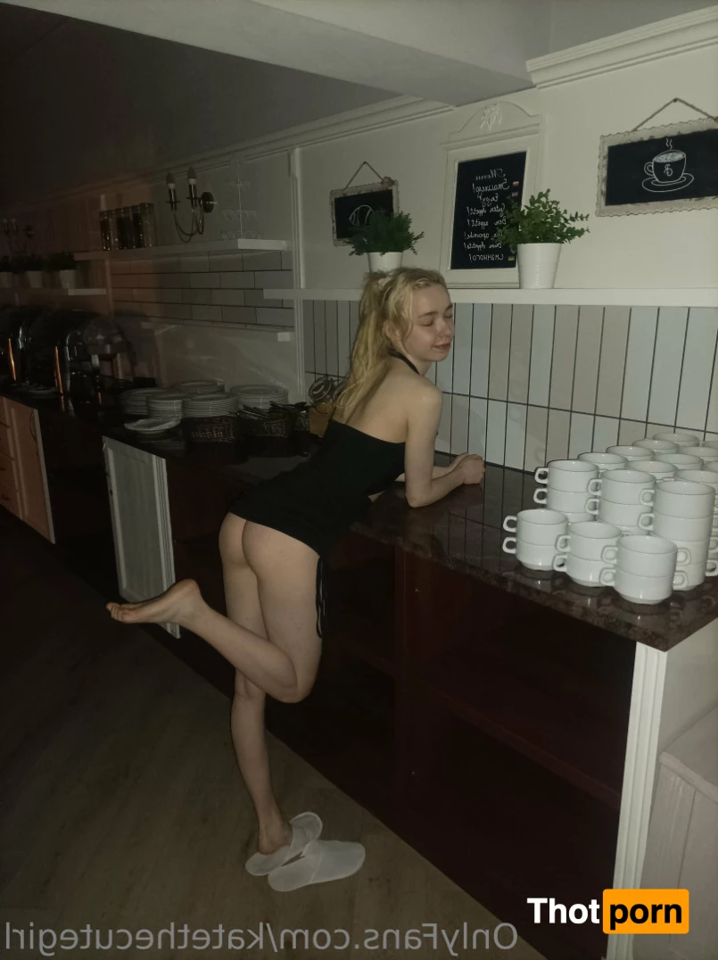 Tiny Kate 👧 12255044