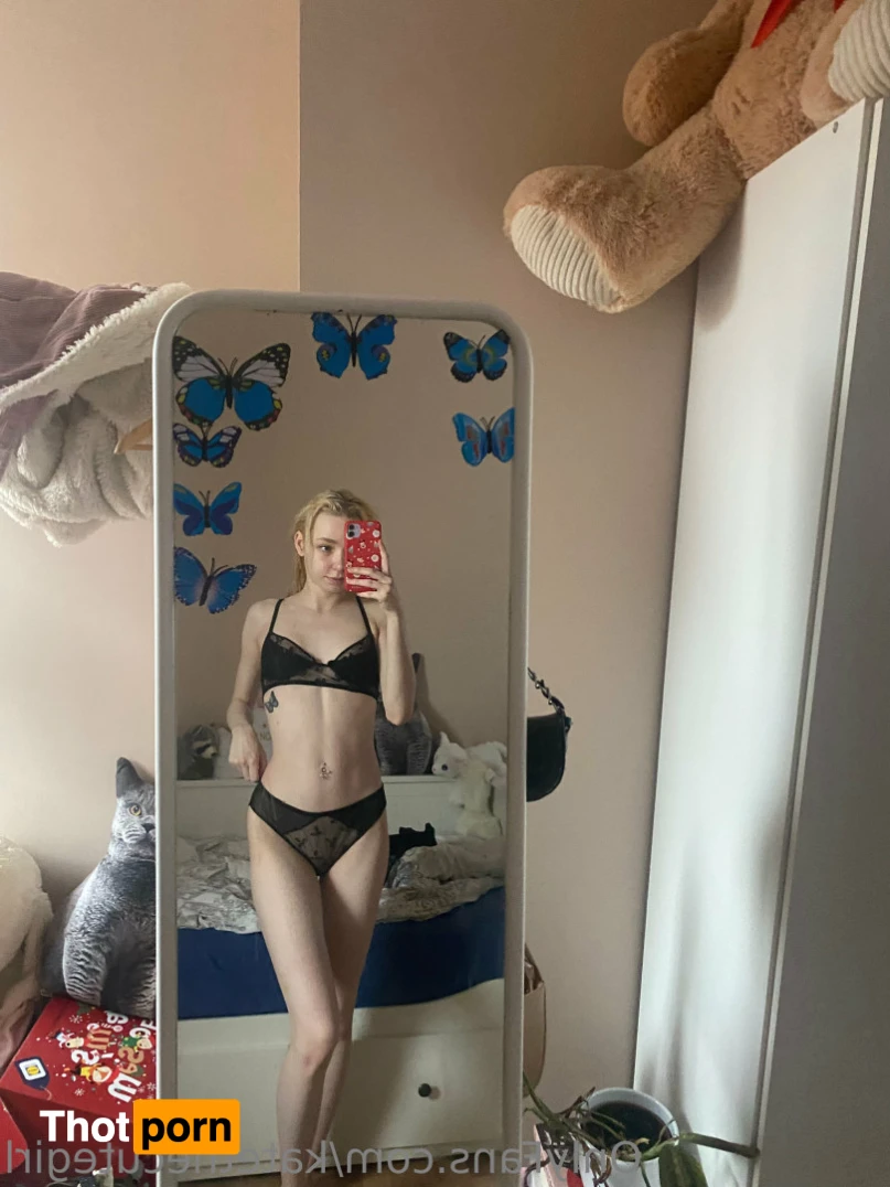 Tiny Kate 👧 12255231