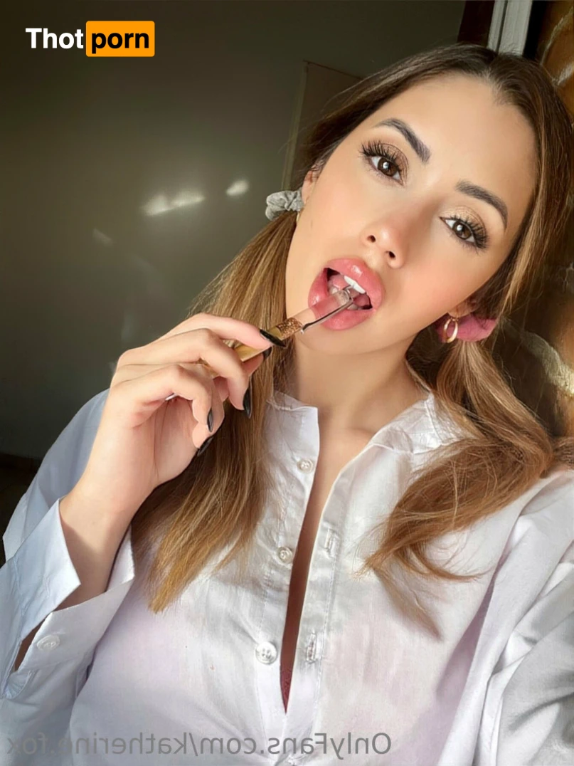 Katherine Fox 12253230