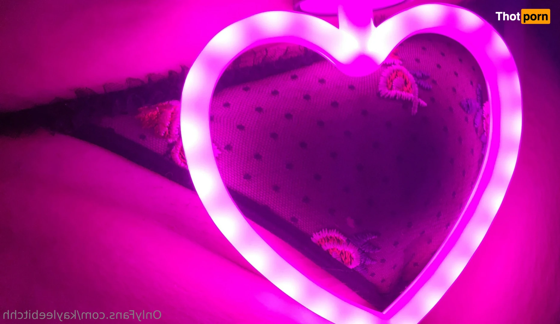 KayleeBitchh 10944206