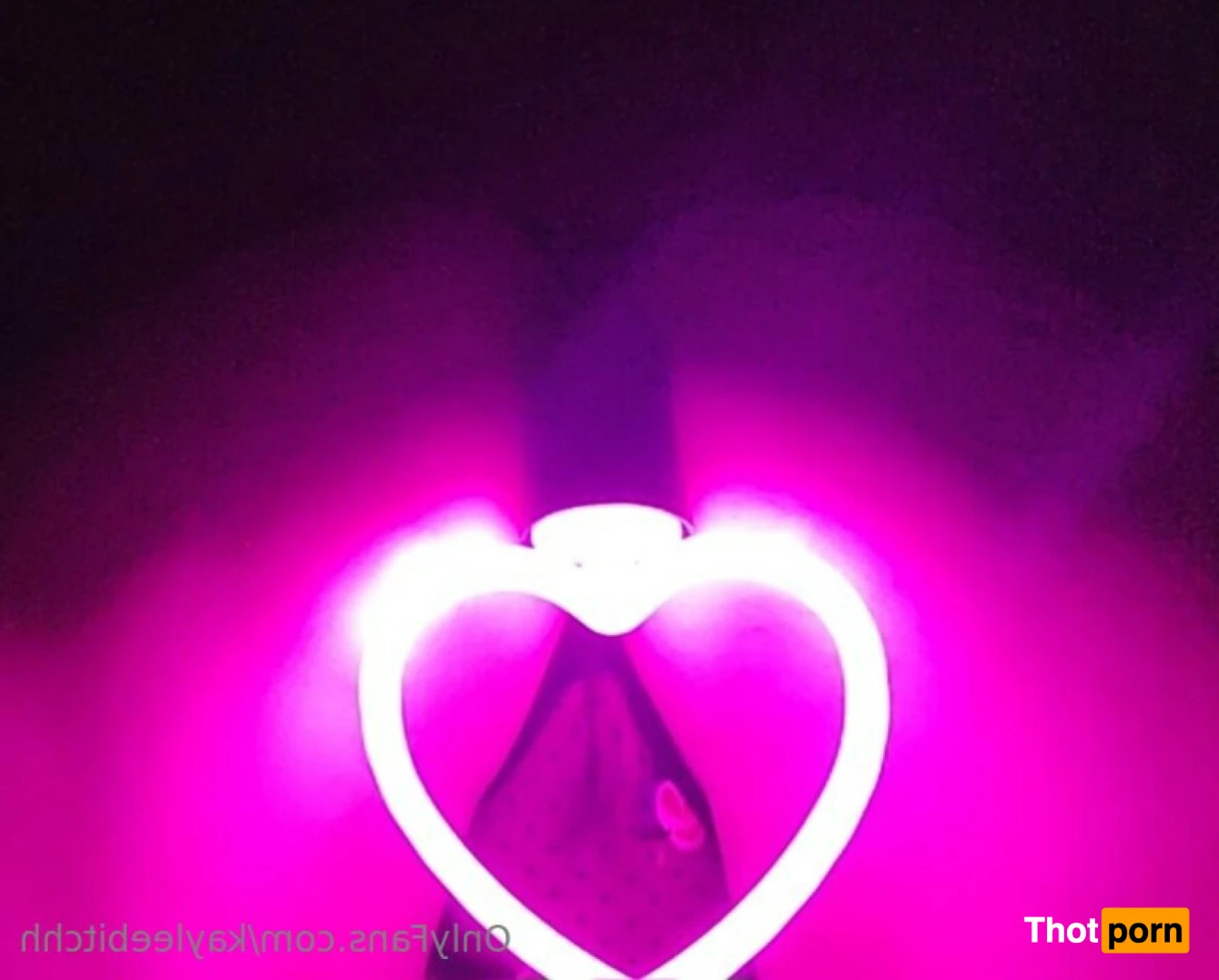 KayleeBitchh 12041764