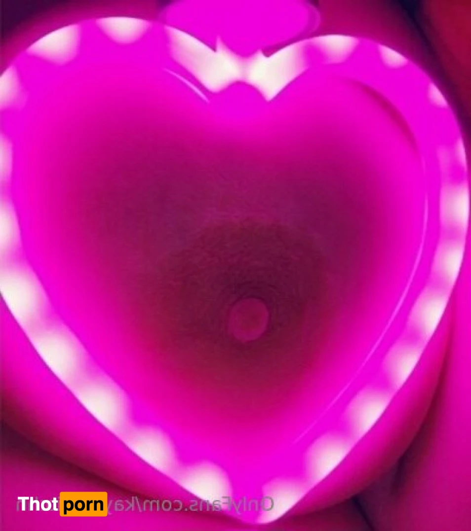 KayleeBitchh 12041806