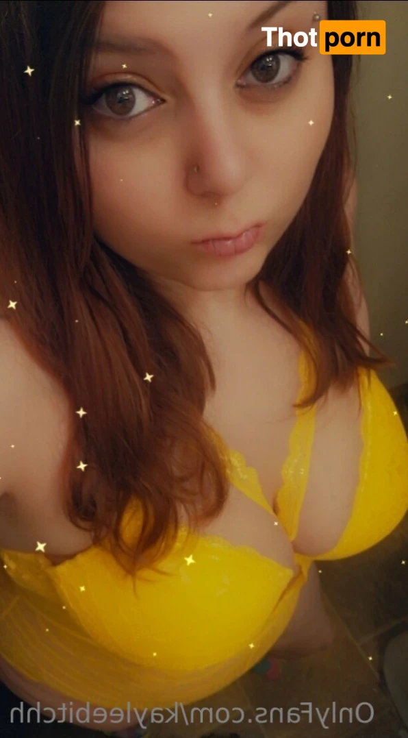 KayleeBitchh 12042071