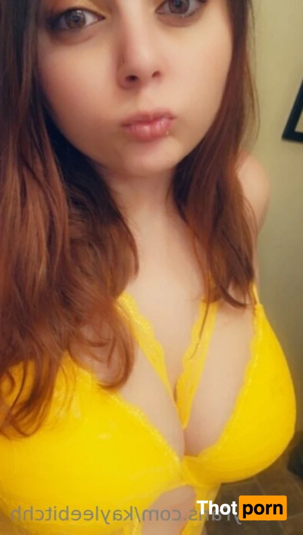 KayleeBitchh 12042185