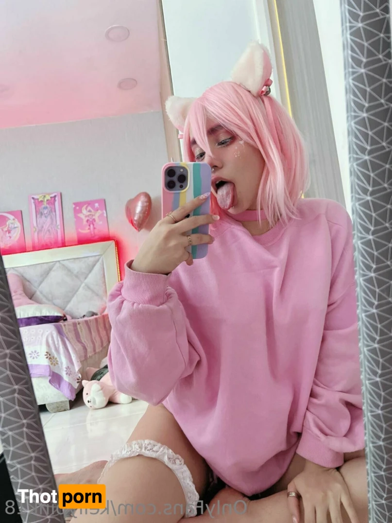 ~kellysaurio~ 12020750