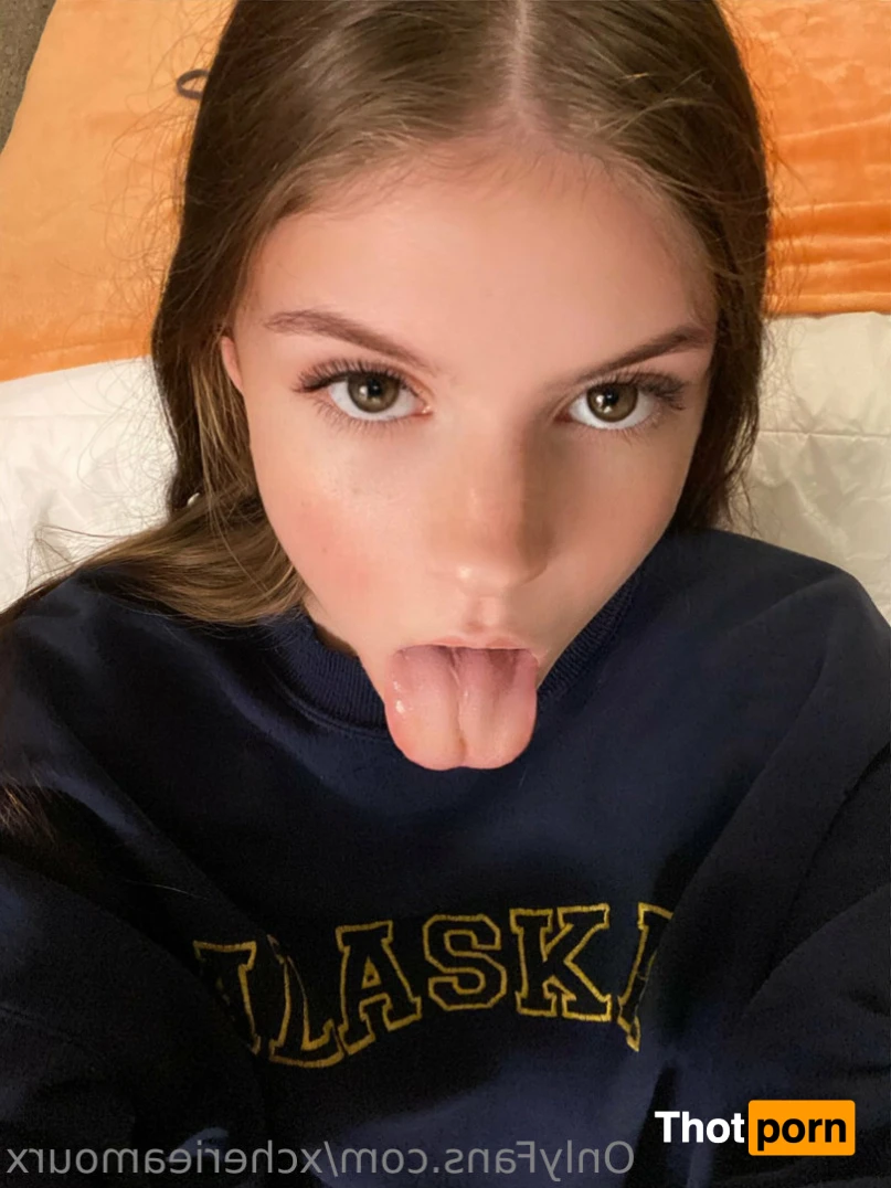 Kendall 🔞 12014706