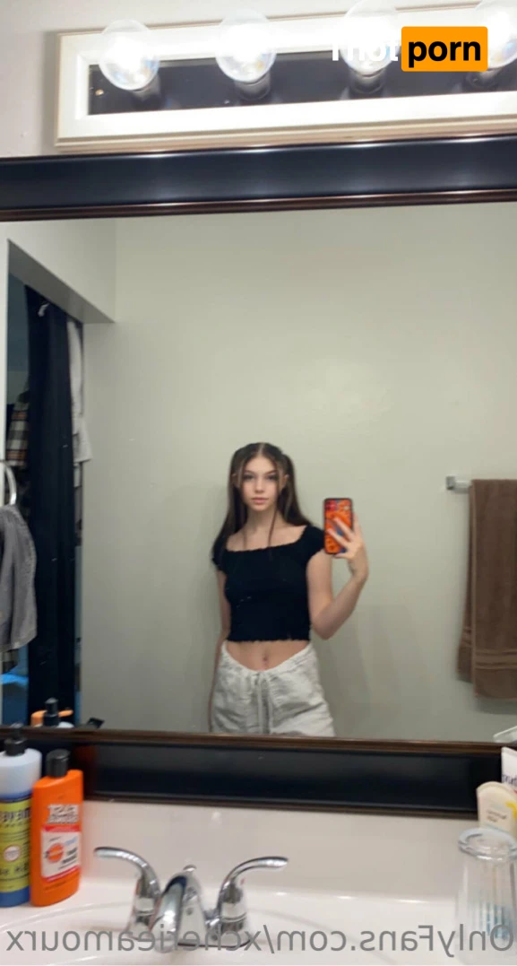 Kendall 🔞 12014743