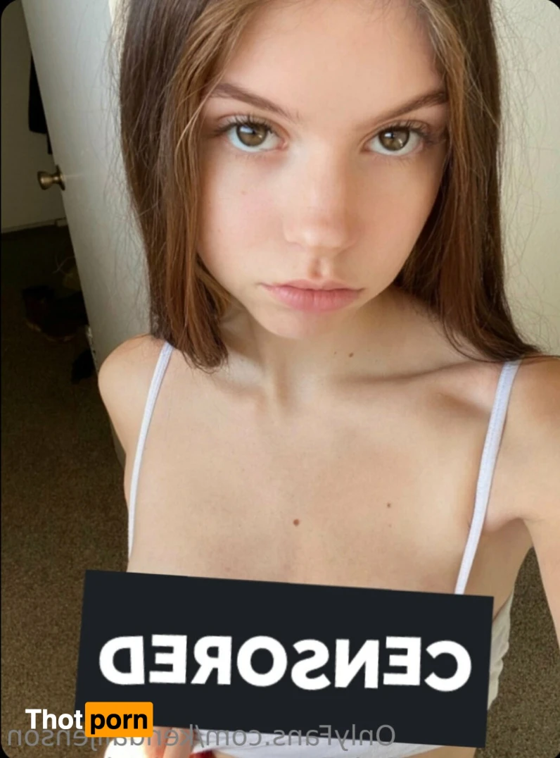 Kendall 🔞 12015752