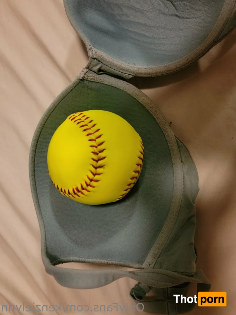 Mackenzie Lynn 11997018