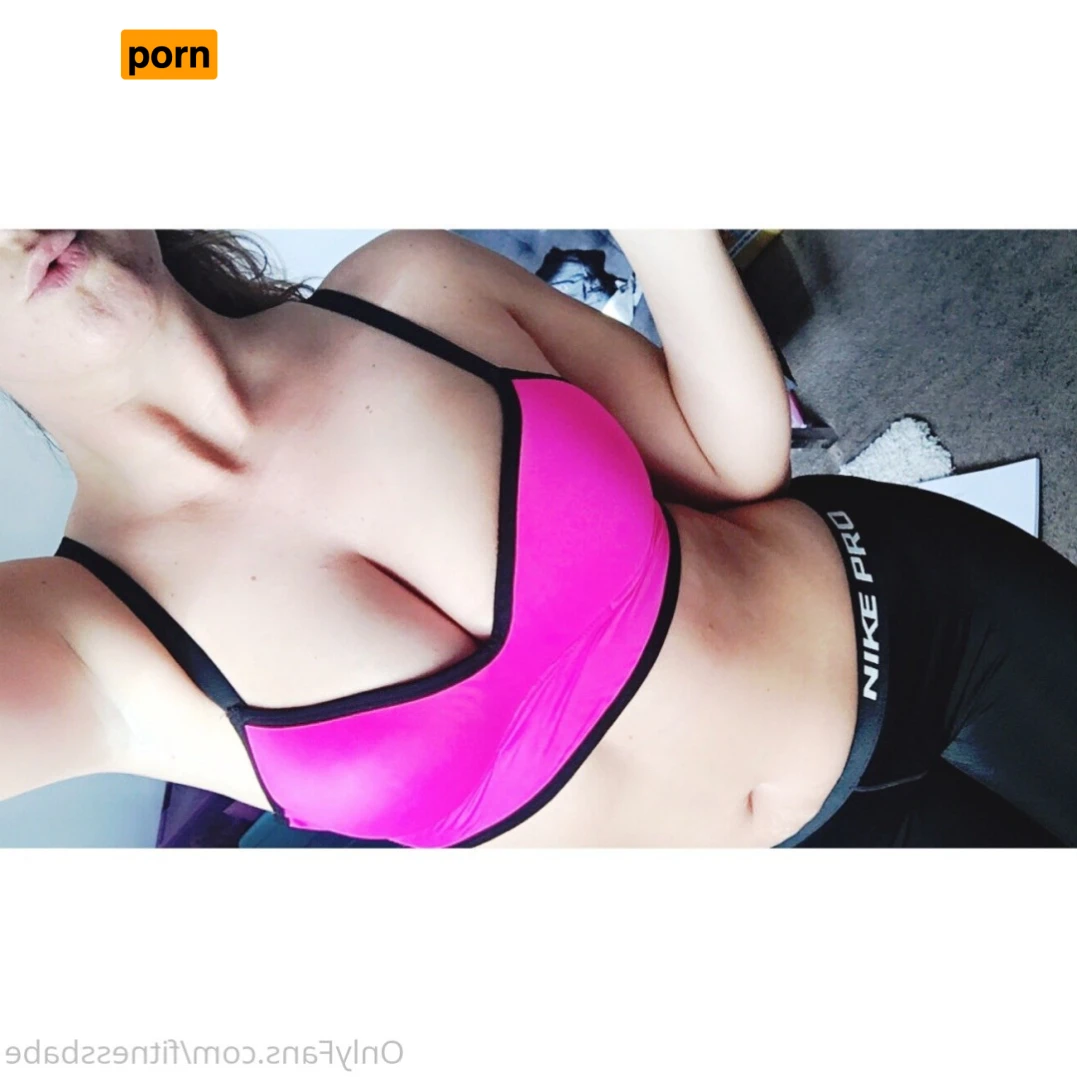 KHLOEE LUCA FREE PAGE 11535085