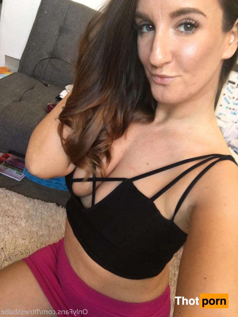 KHLOEE LUCA FREE PAGE 11535501