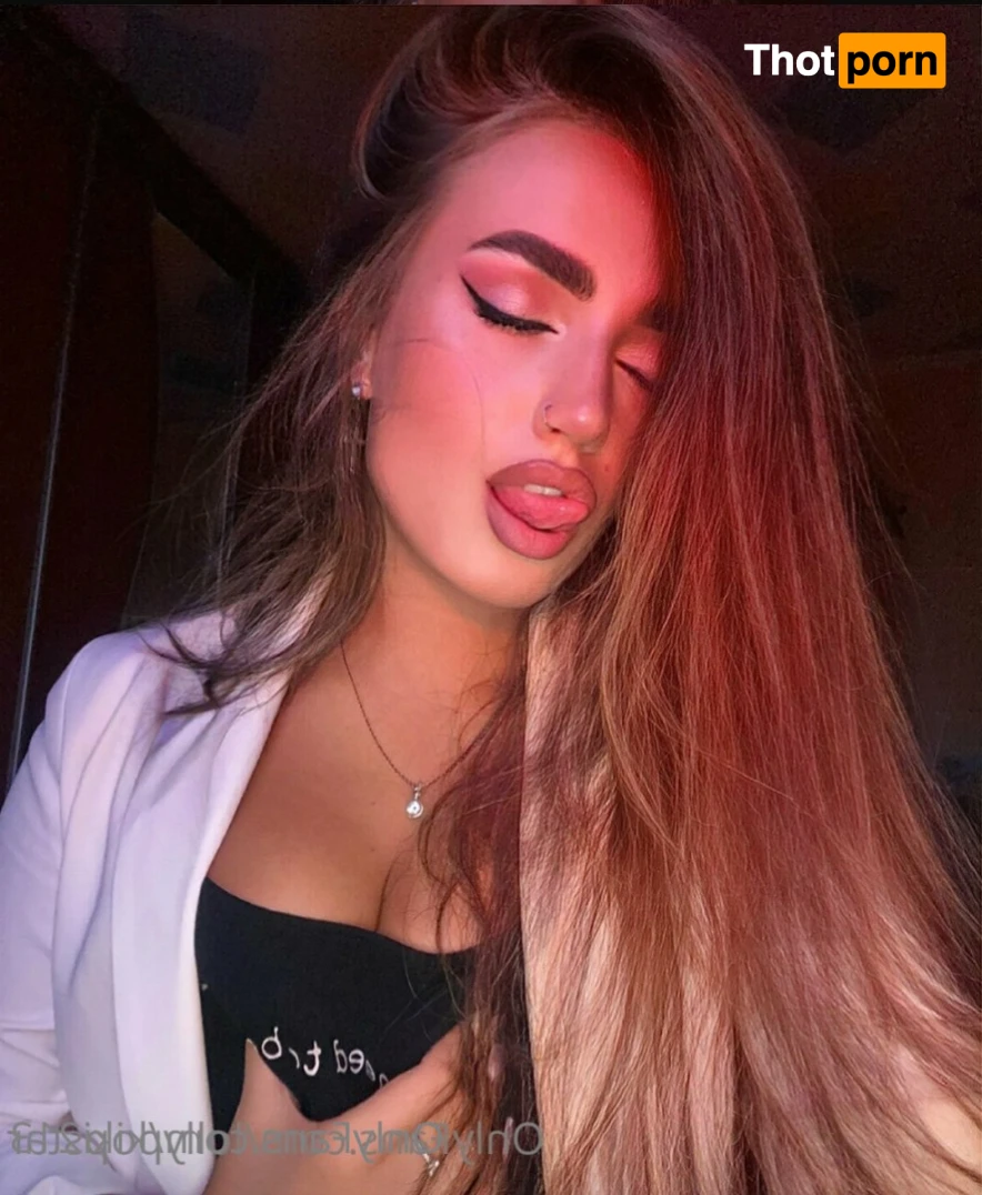 Miss Kiki 💙 11419744