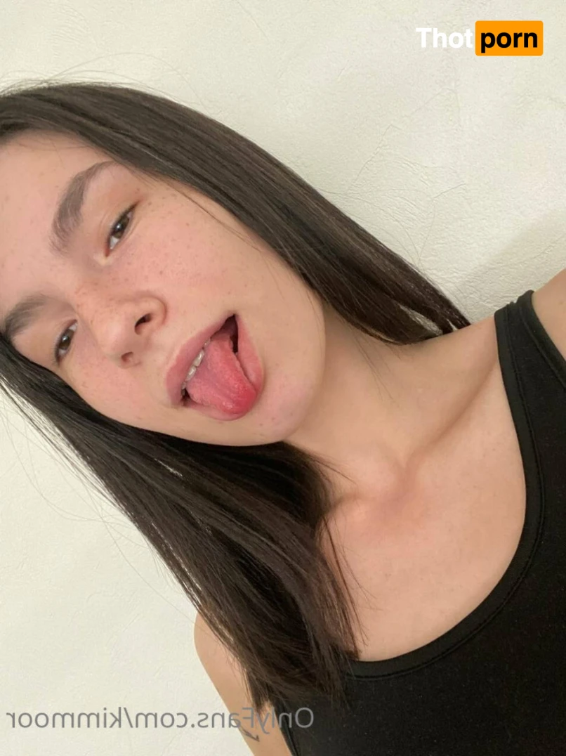 Kim Moor 🍭 11376075