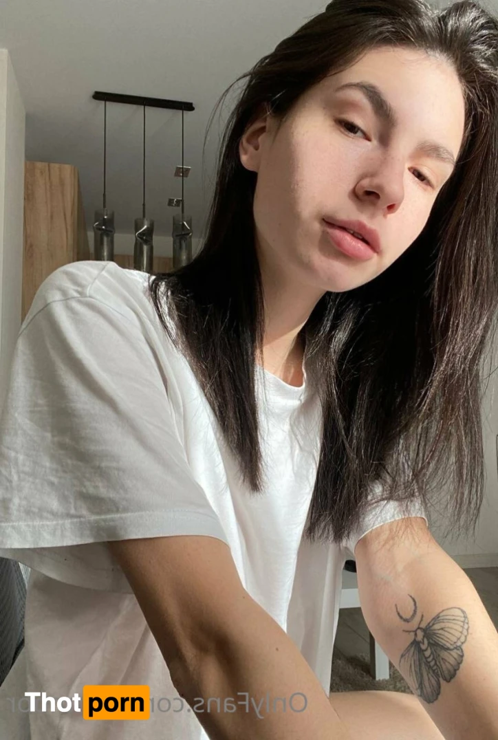 Kim Moor 🍭 11376583