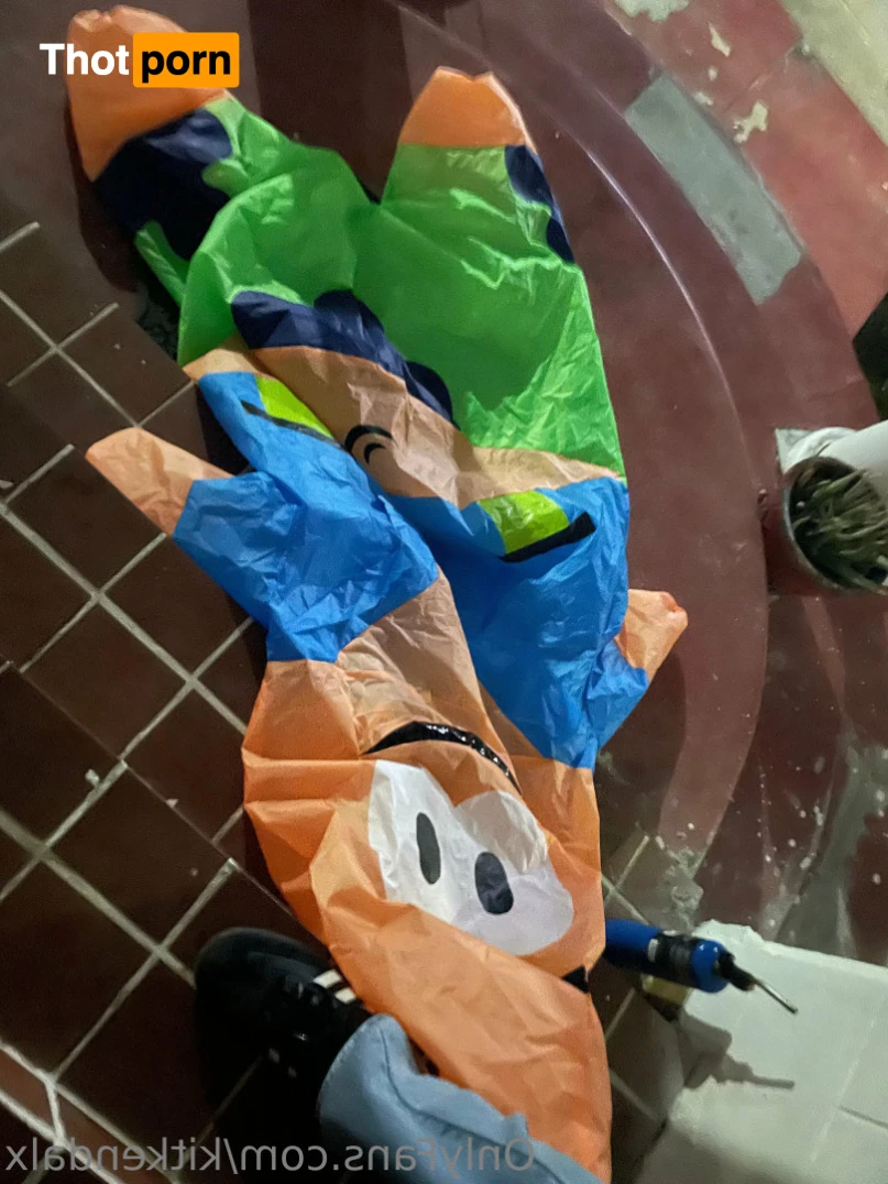 🖤💦 Kit Kendal 16517051