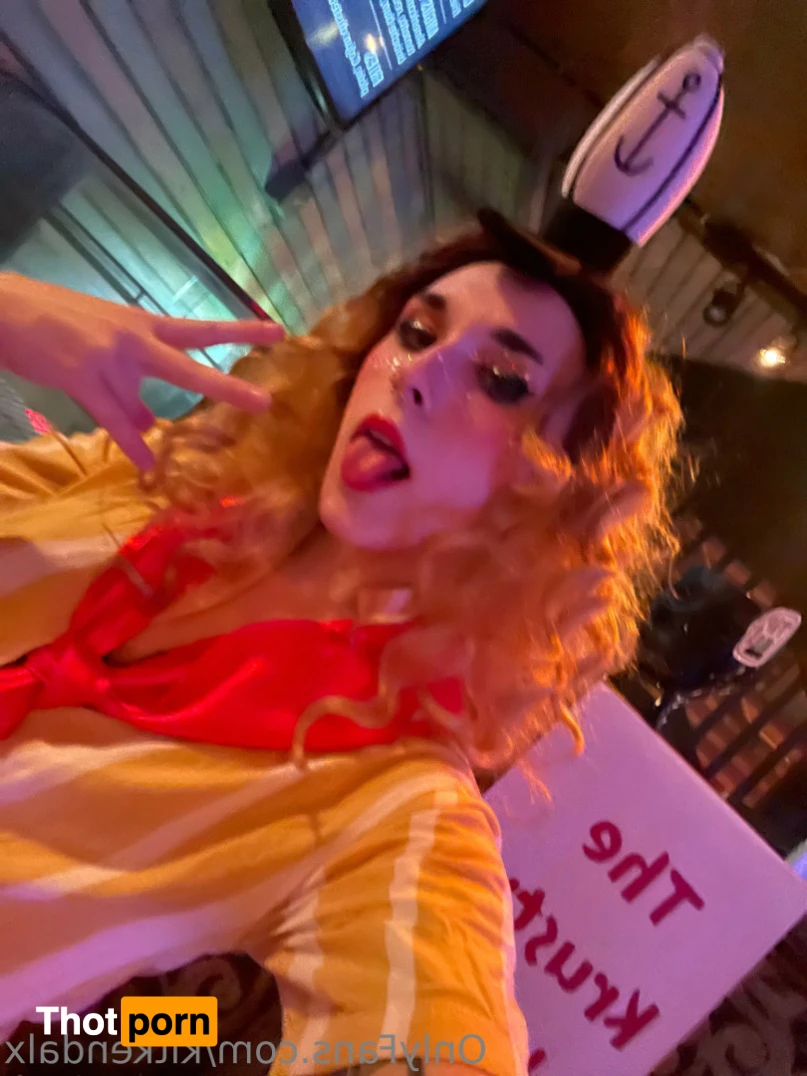 🖤💦 Kit Kendal 16517138