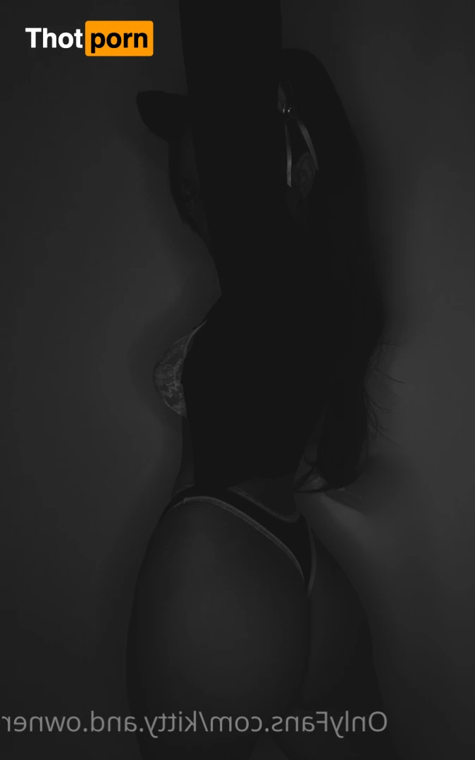 Kitty and Owner 16509727