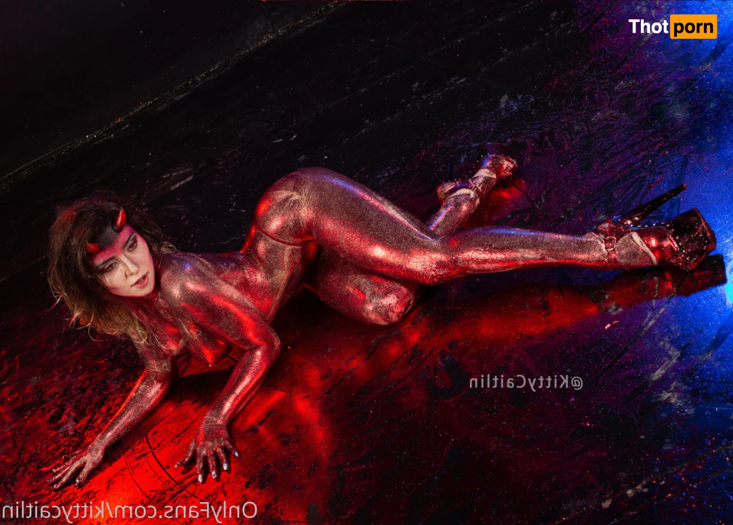 Kitty Caitlin 16509443