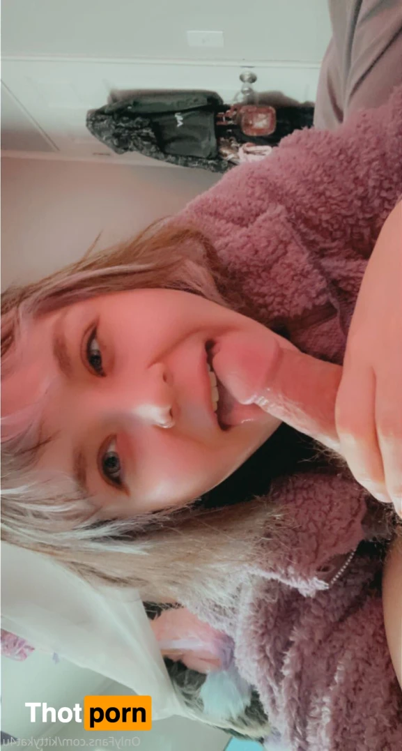 Kittykat4u 🐱 16505577