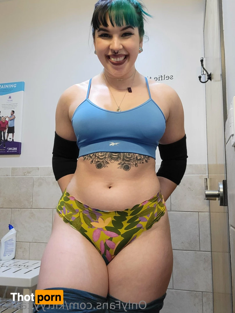 Kitty Cakes 16496555