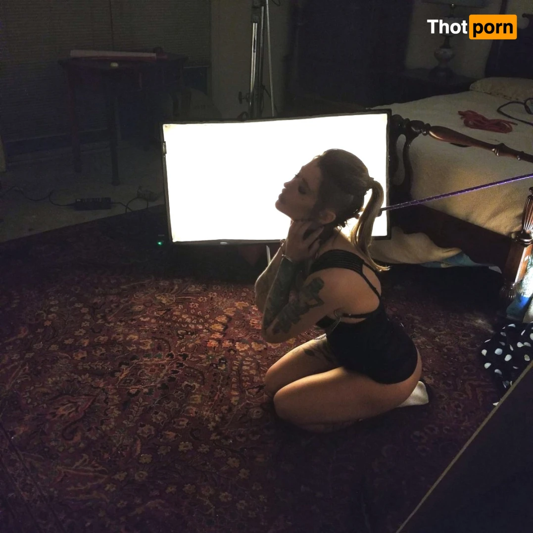 Kleio Valentien Free 16495555