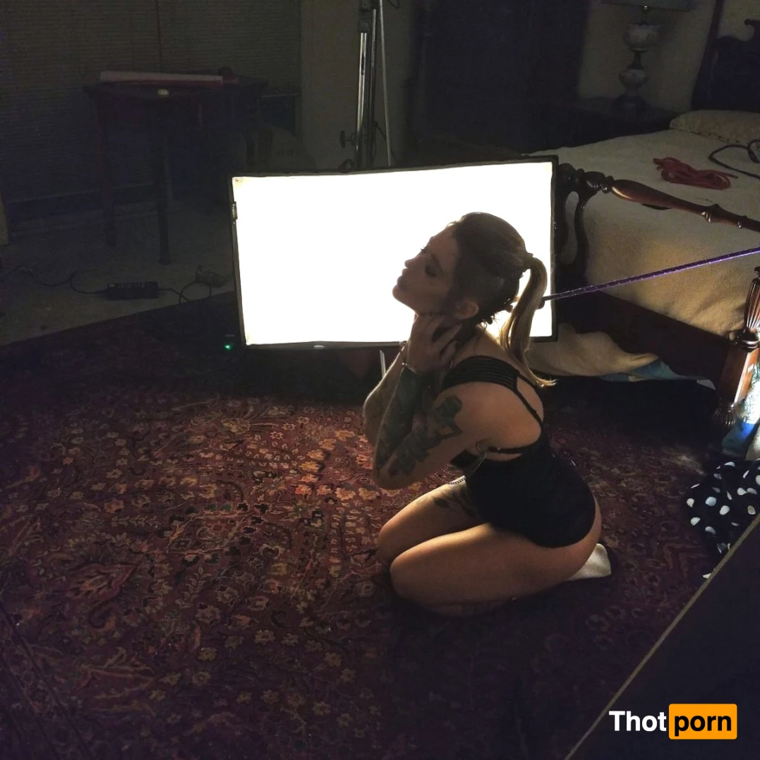 Kleio Valentien Free 16495630