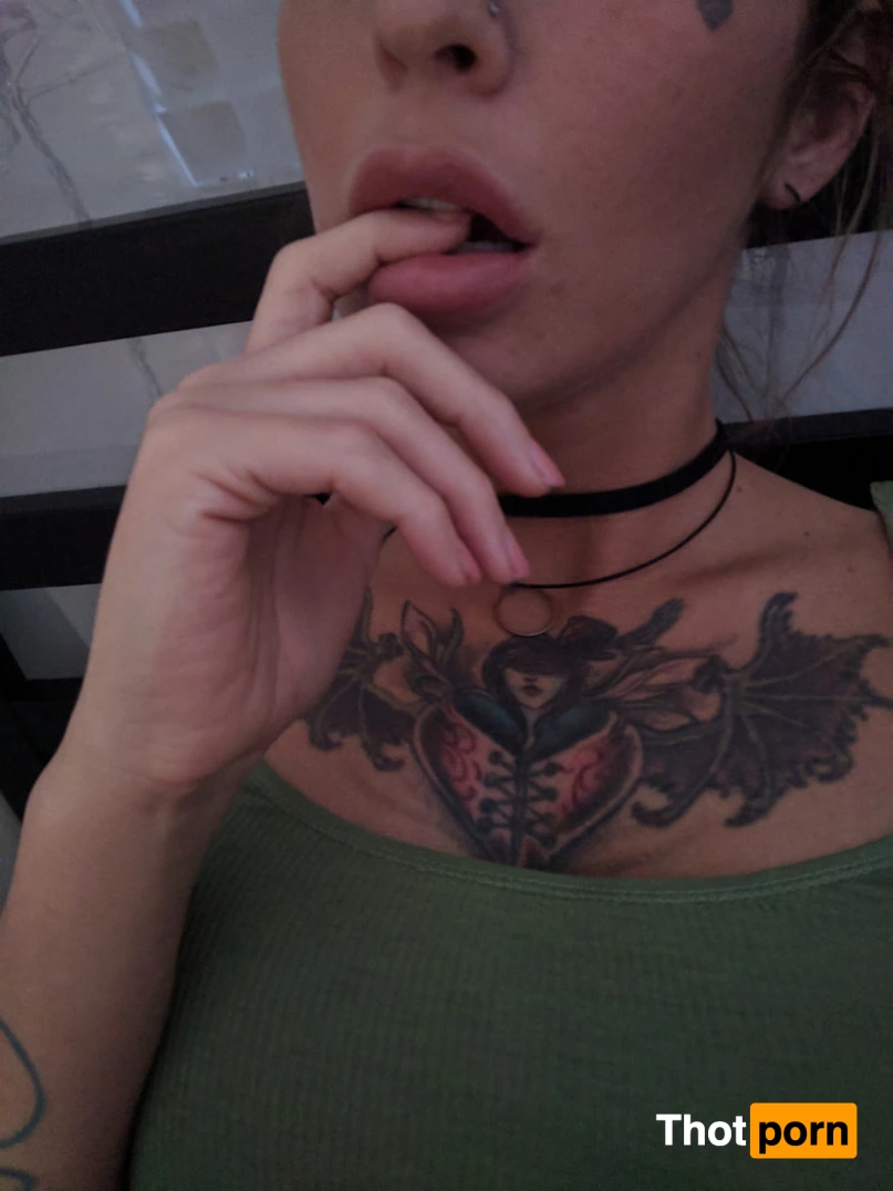 Kleio Valentien Free 16495686