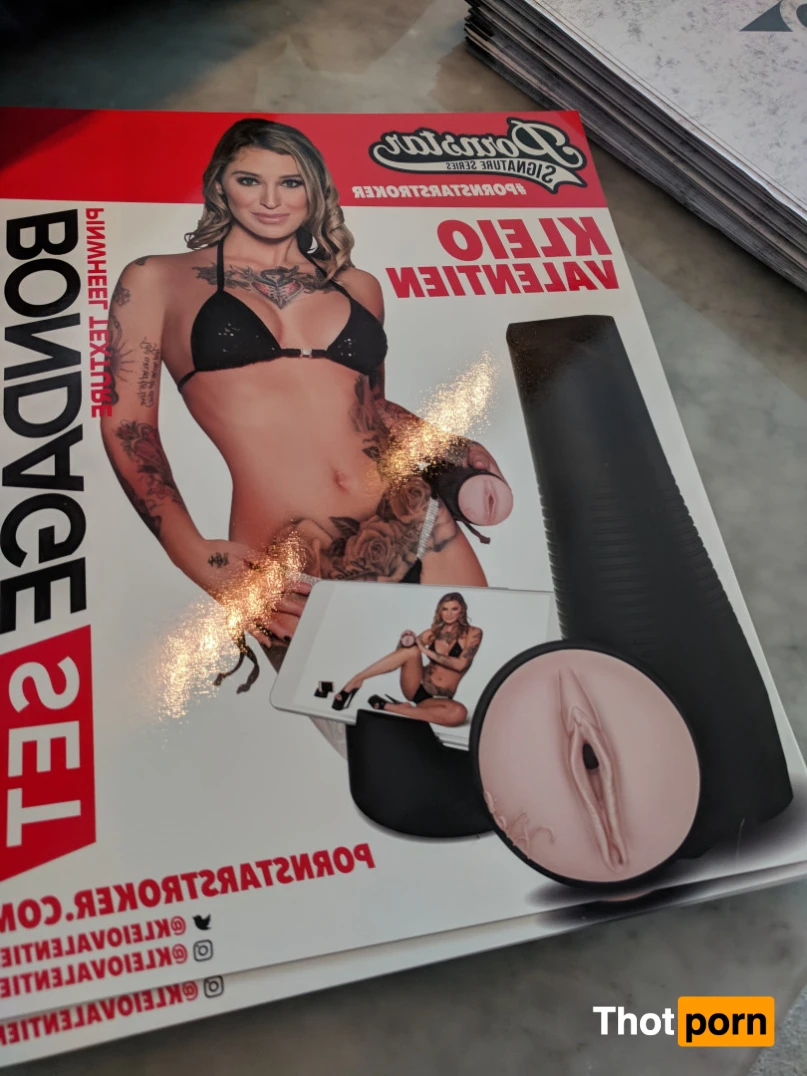 Kleio Valentien Free 16495728