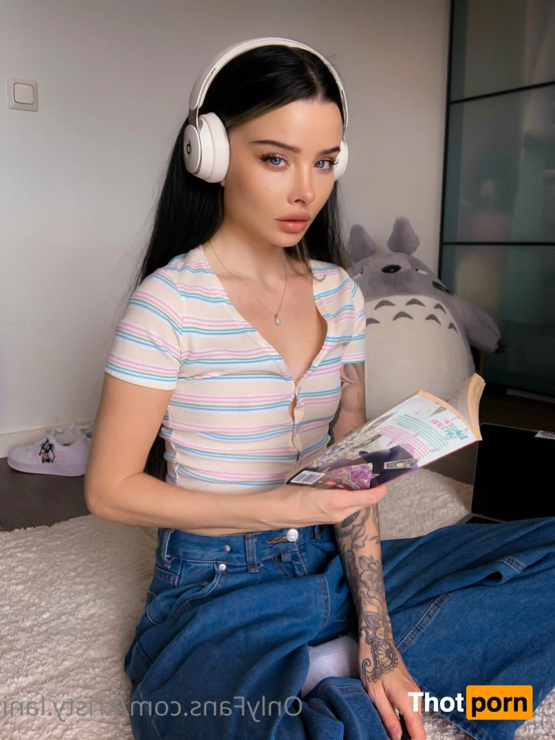 Kristy Lani 16476633