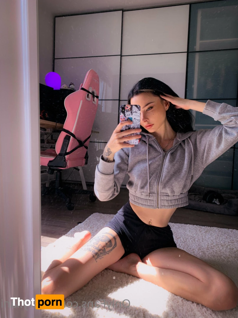 Kristy Lani 16476687