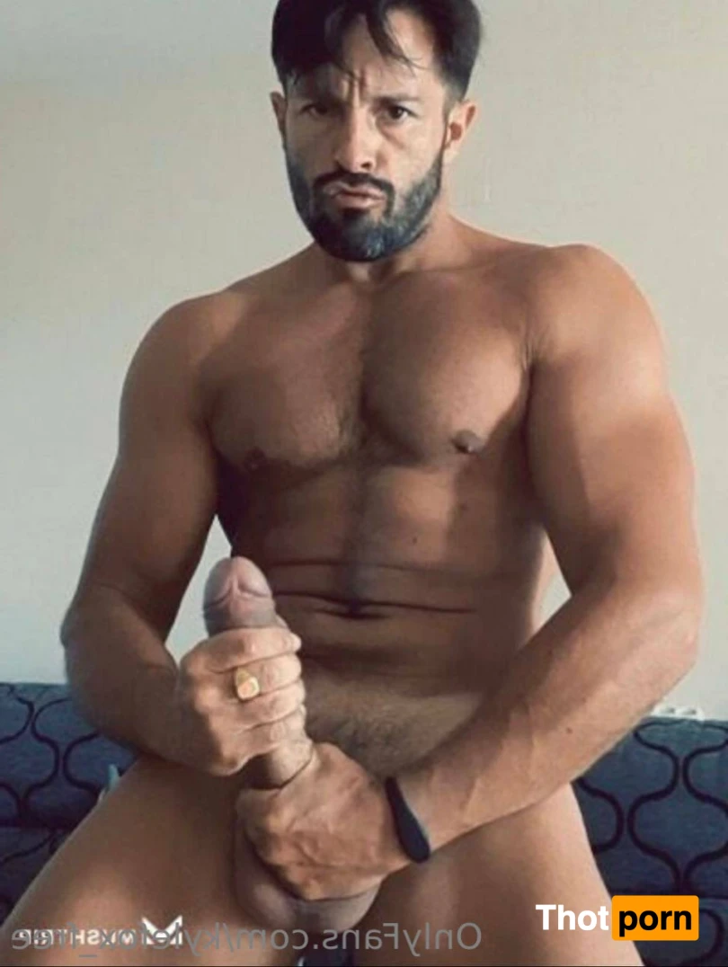 Kyle.F - free 11003848